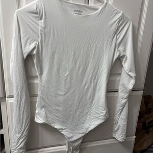 White Pumiey long sleeve bodysuit, size S